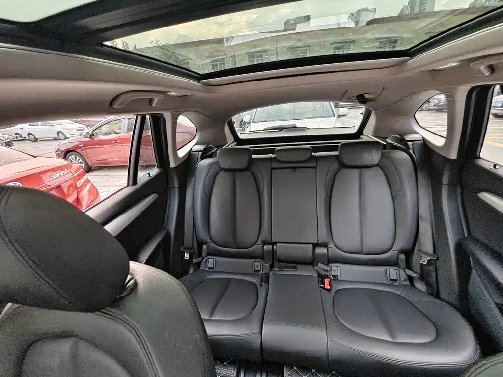 BMW X1 2018 — фото 19
