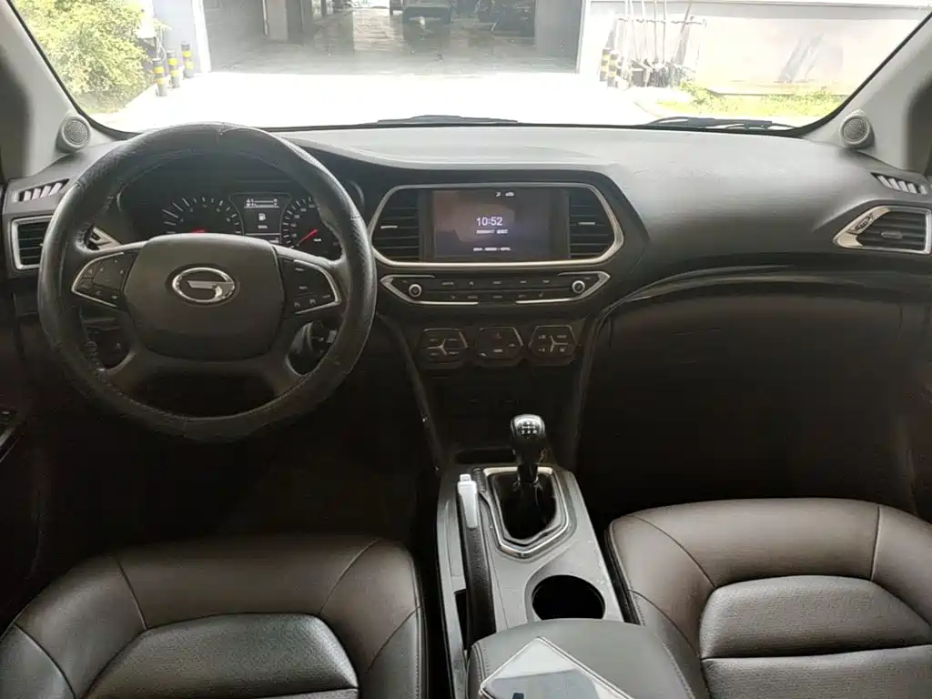 GAC Motor Trumpchi GS4 2015 — фото 10