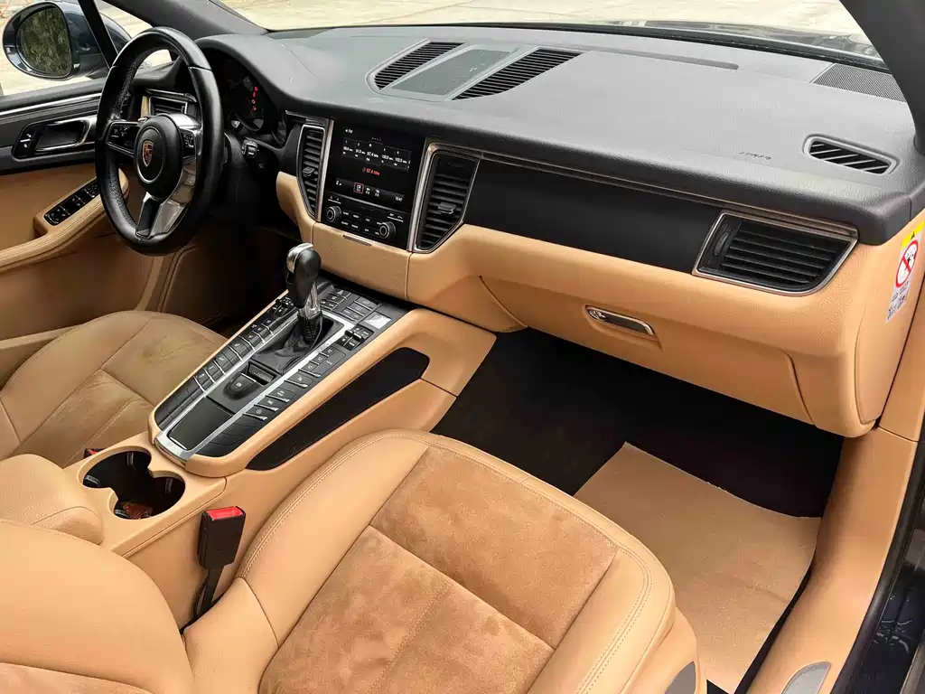 Porsche Macan 2016 — фото 23