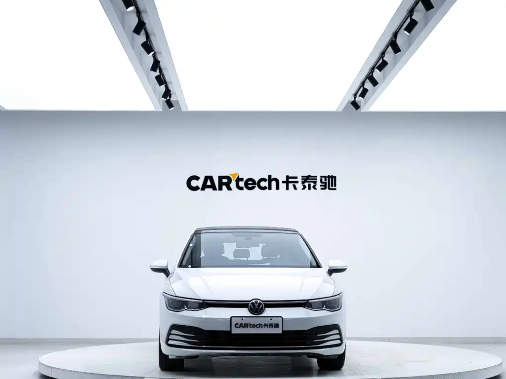Volkswagen Golf 2023 — фото 6
