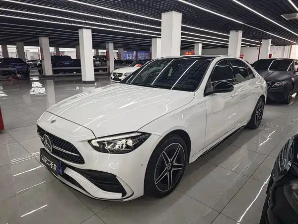Mercedes-Benz C-Class 2024
