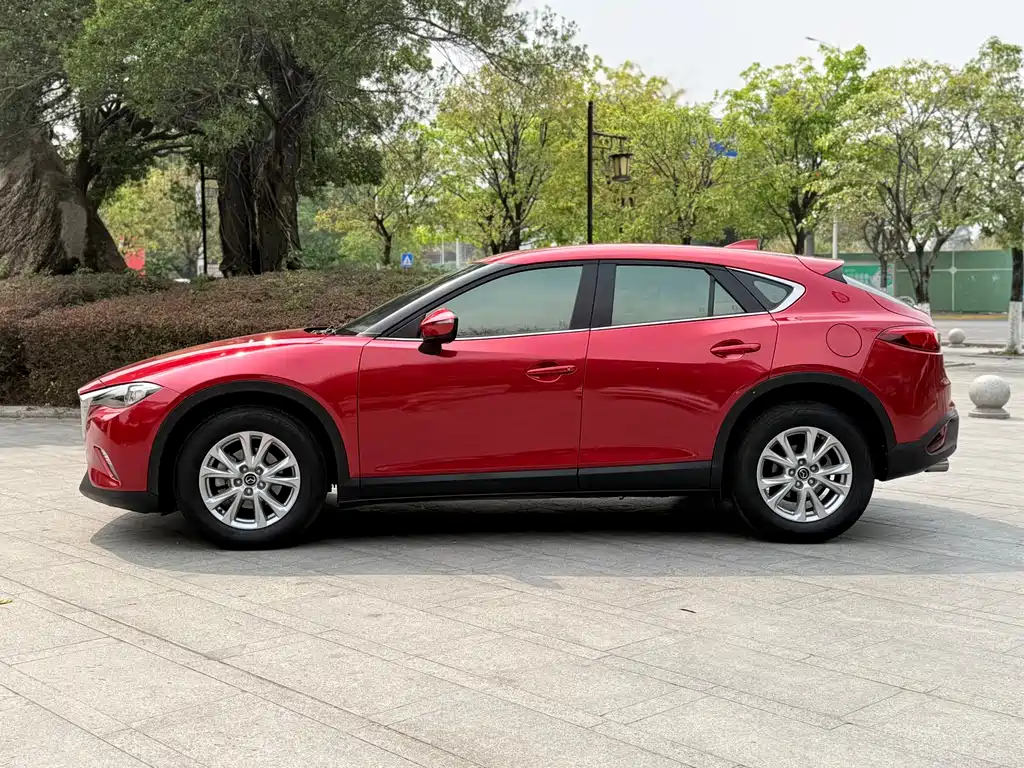 Mazda CX-4 2018 — фото 4