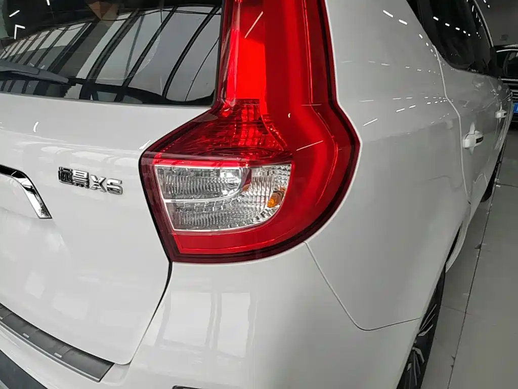 Geely Vision X6 2017 — фото 8
