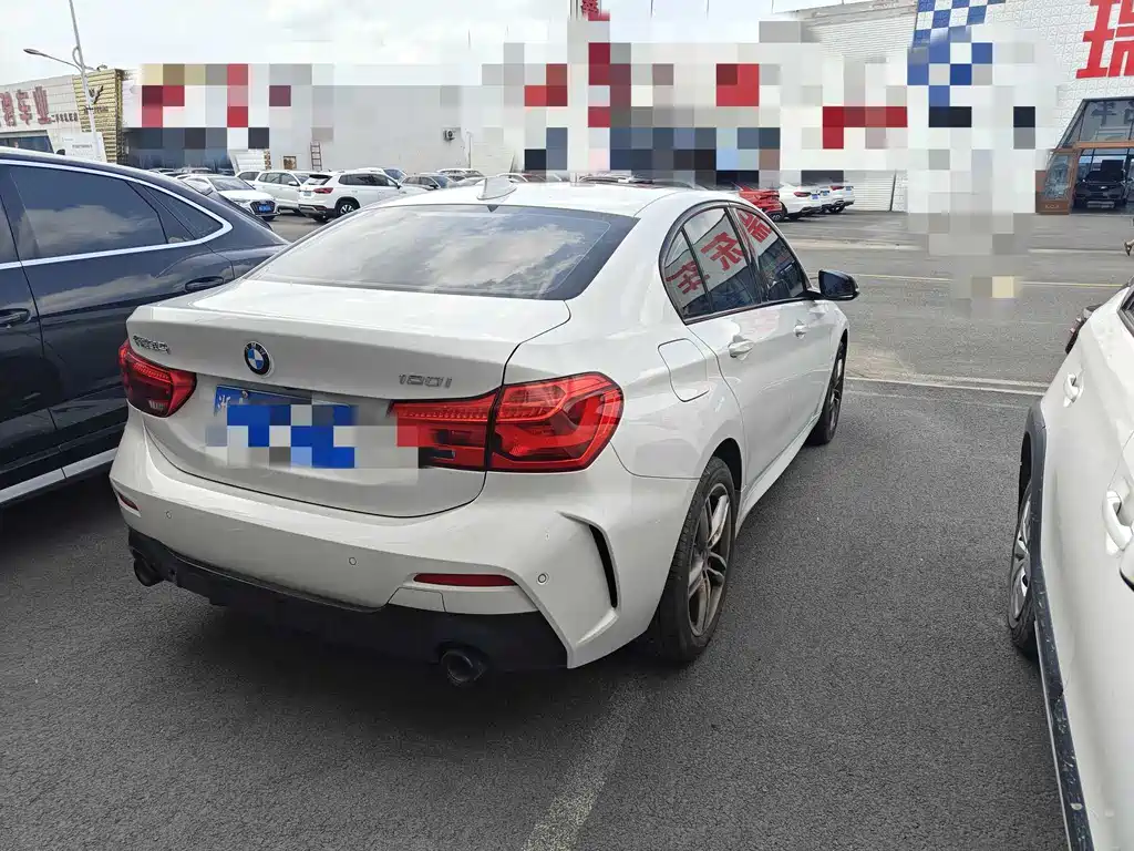 BMW 1 Series 2022