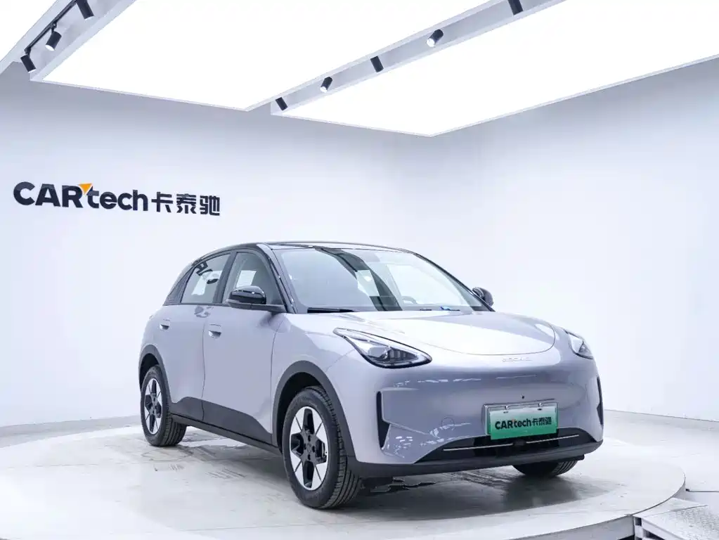 Geely Galaxy Starwish 2025 — фото 11