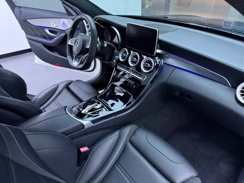 Mercedes-Benz C-Class AMG 2017 — фото 13