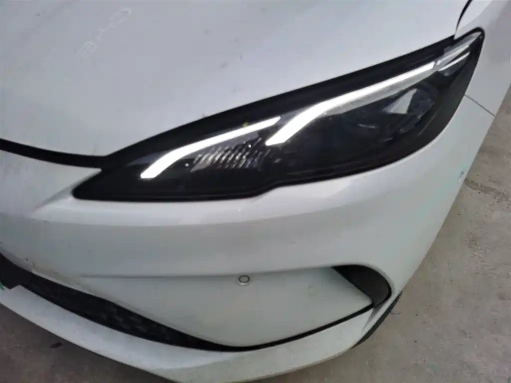 BYD Seal 05 DM-i 2025 — фото 24
