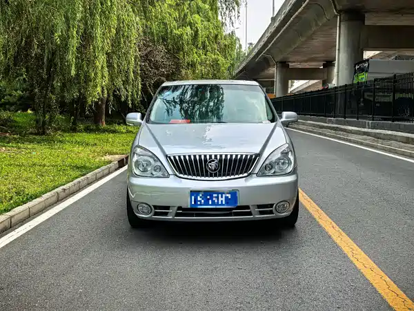 Buick GL8 2017