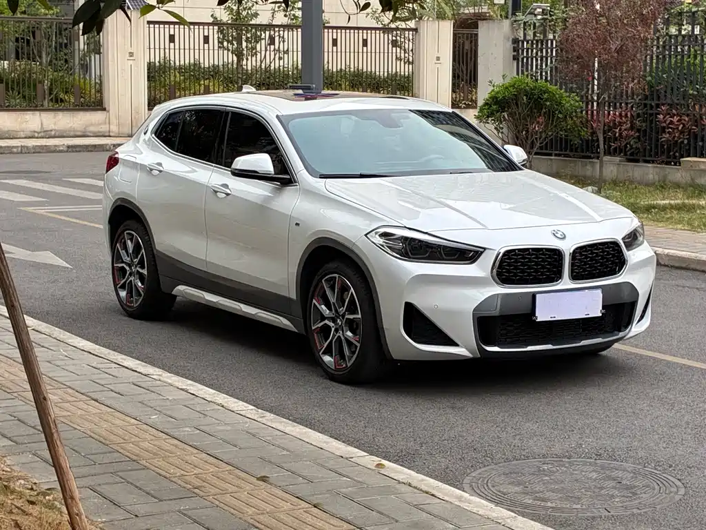 BMW X2 2022 — фото 3