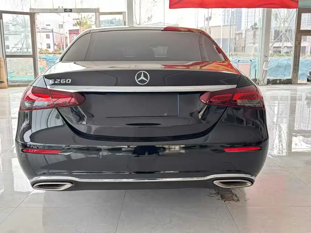 Mercedes-Benz E-Class 2020 — фото 8