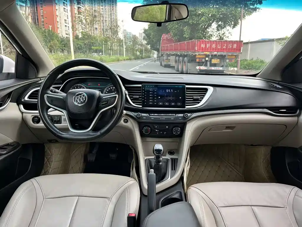 Buick Excelle 2019 — фото 9