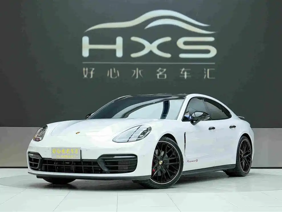 Porsche Panamera 2022