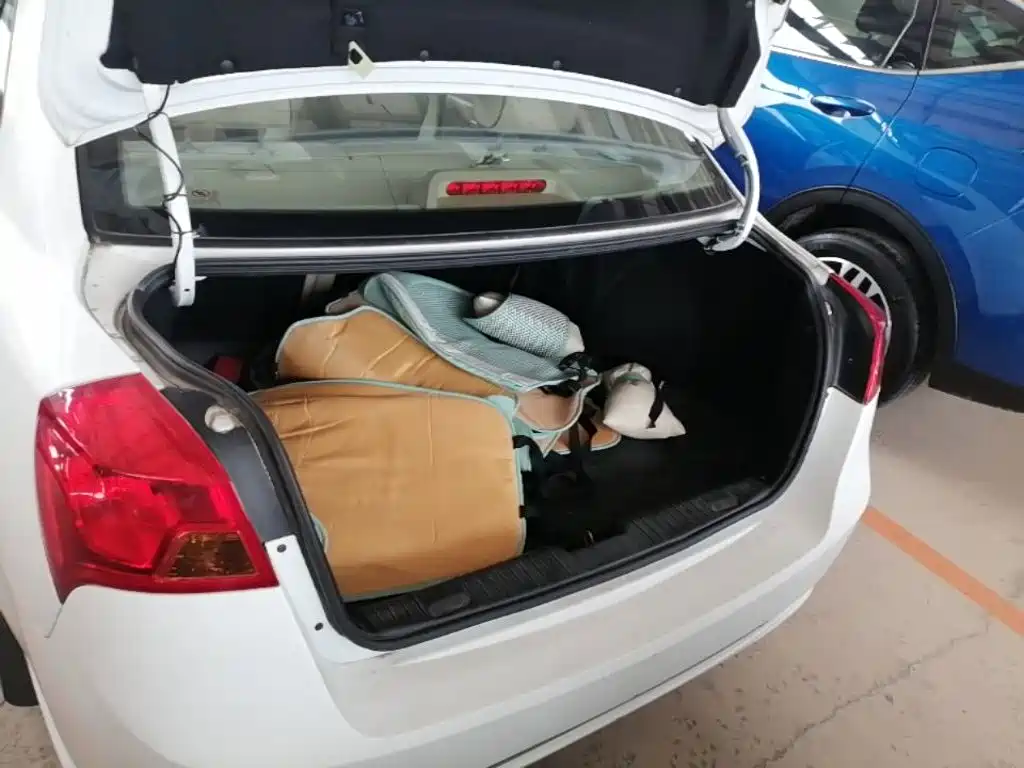 Buick Excelle 2015 — фото 19