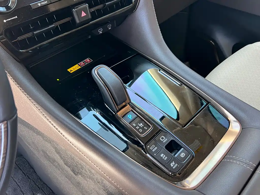 Toyota Alphard 2025 — фото 11