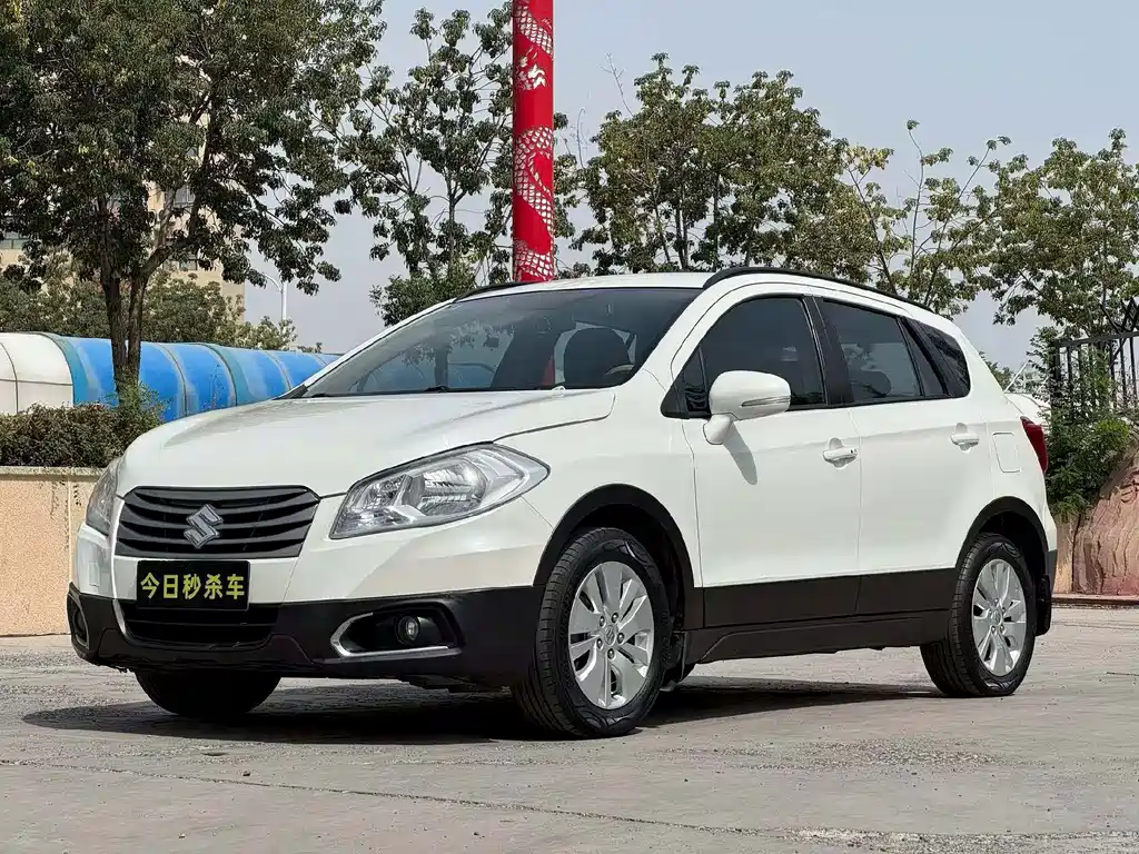 Suzuki S-Cross 2015 — фото 1
