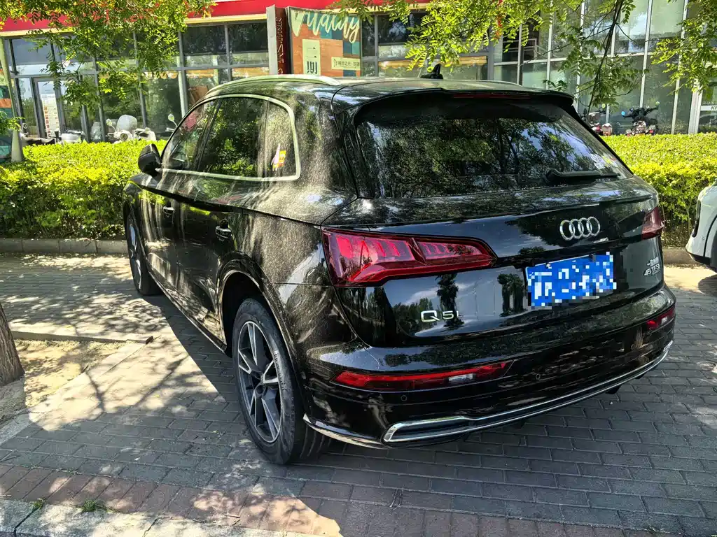 Audi Q5L 2020 — фото 2