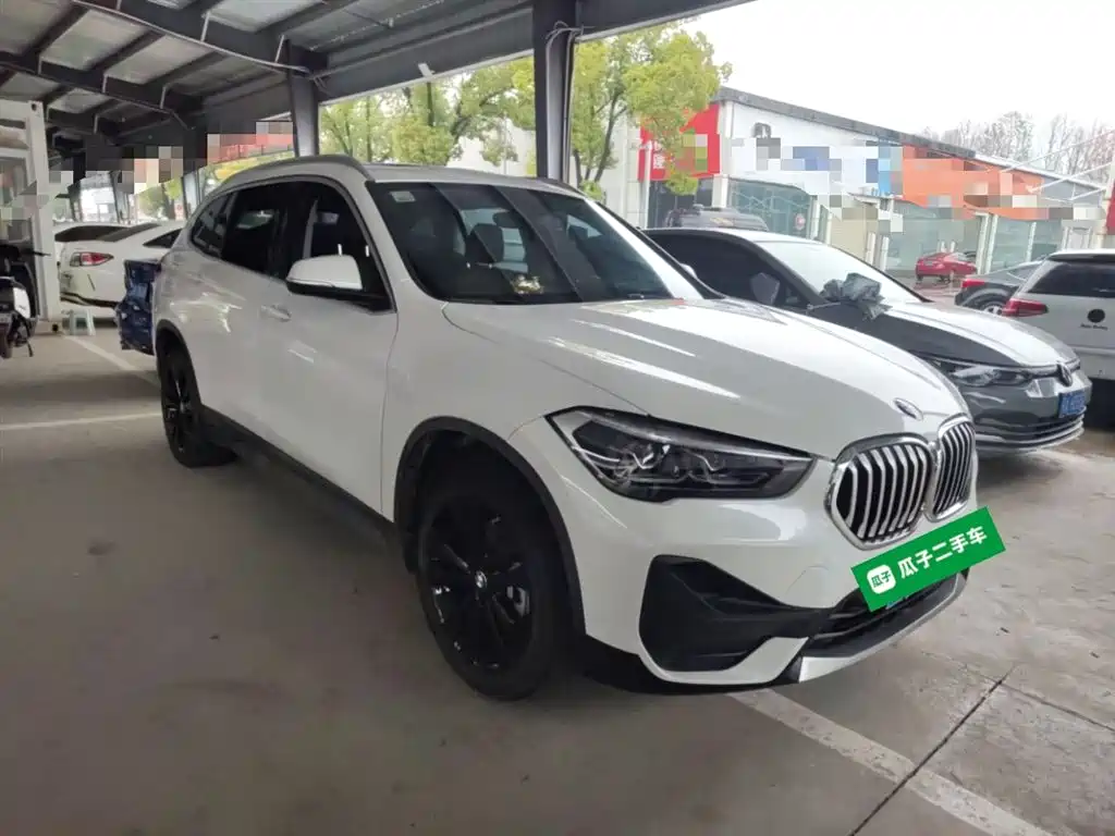 BMW X1 2021 — фото 4