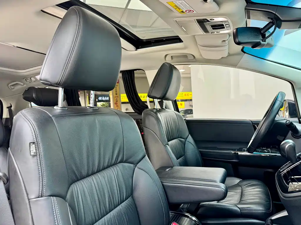 Honda Odyssey 2021 — фото 13