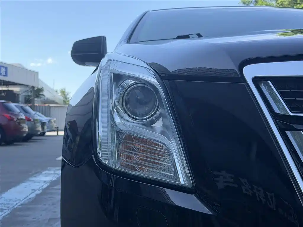 Cadillac XTS 2016 — фото 3
