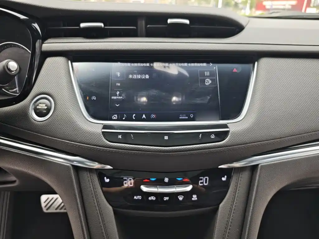 Cadillac XT5 2019 — фото 18