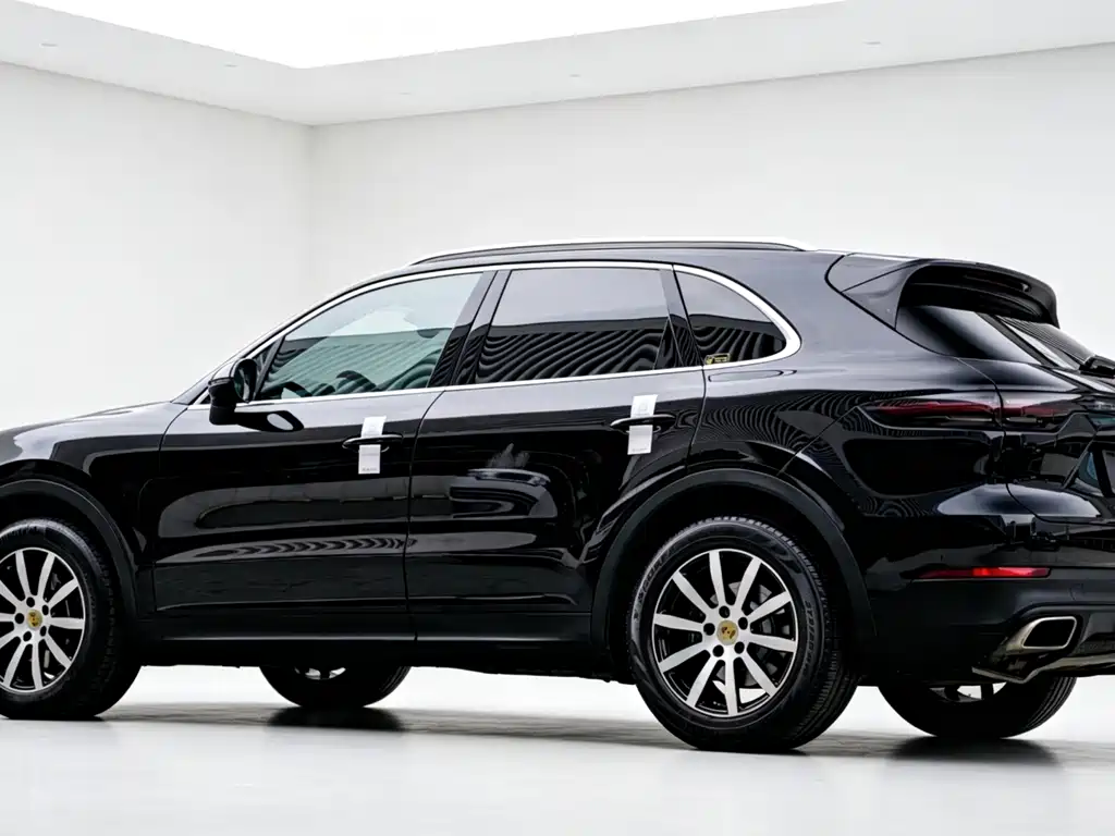 Porsche Cayenne 2018 — фото 10