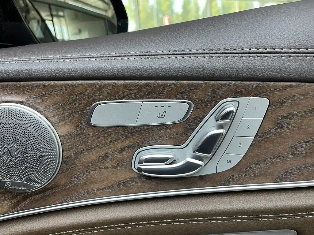 Mercedes-Benz E-Class 2023 — фото 14
