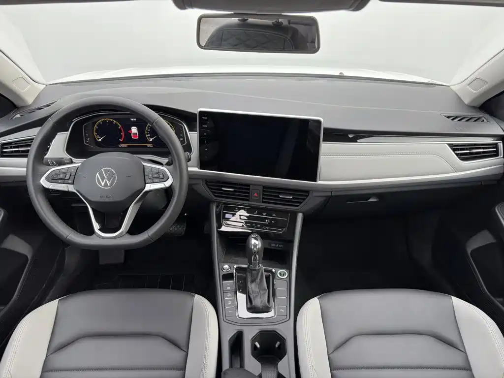 Volkswagen Bora 2024