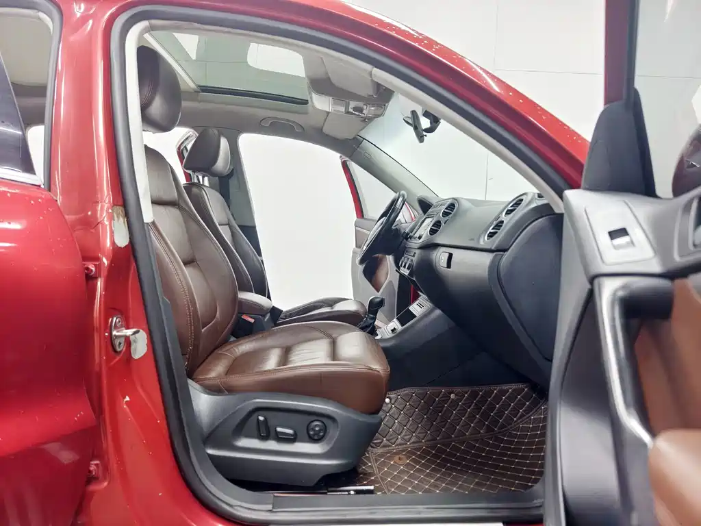 Volkswagen Tiguan 2014 — фото 14