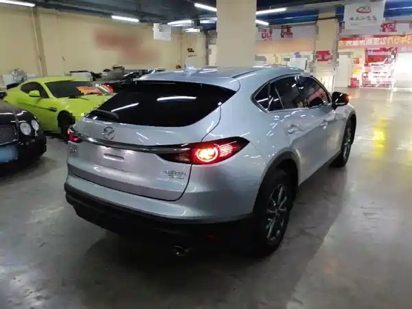 Mazda CX-4 2021