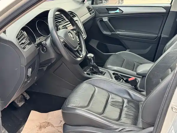 Volkswagen Tiguan L Plug-In Hybrid 2019