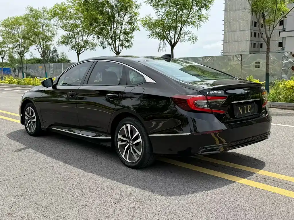 Honda Accord 2023 — фото 9