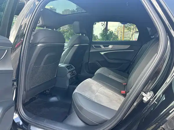 Audi A6L 2023
