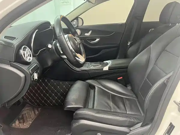 Mercedes-Benz C-Class 2021
