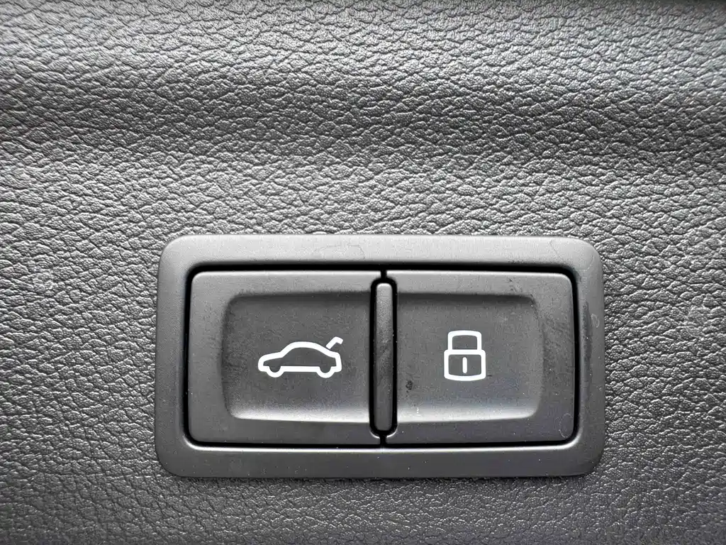 Audi Q3 2022 — фото 22