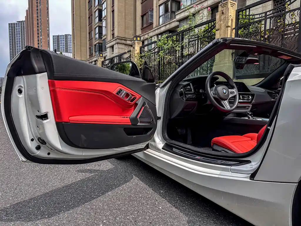 BMW Z4 2024 — фото 12