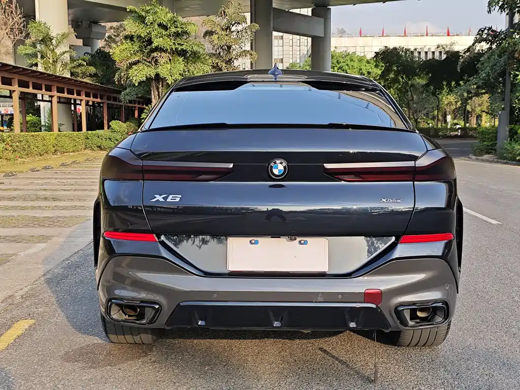 BMW X6 2022 — фото 13