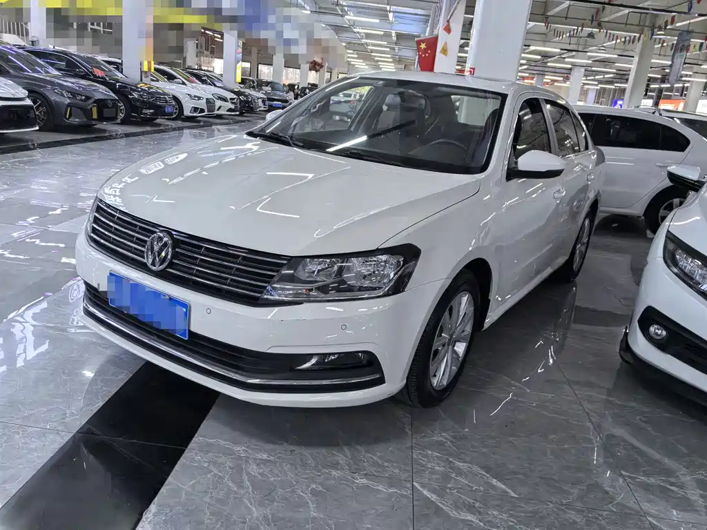 Volkswagen Lavida 2017 — фото 1
