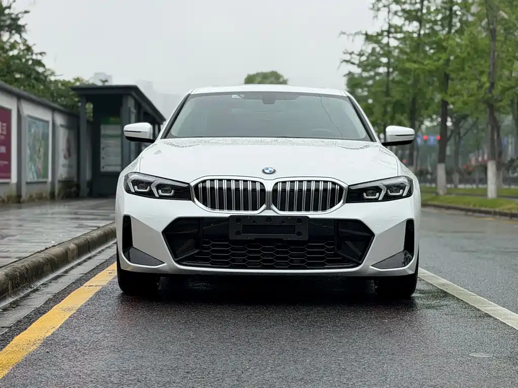 BMW 3 Series 2023