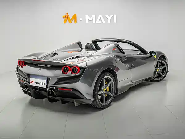 Ferrari F8 2023