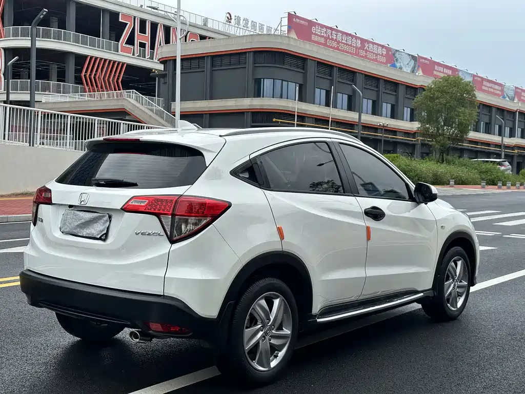 Honda Vezel 2020 — фото 9