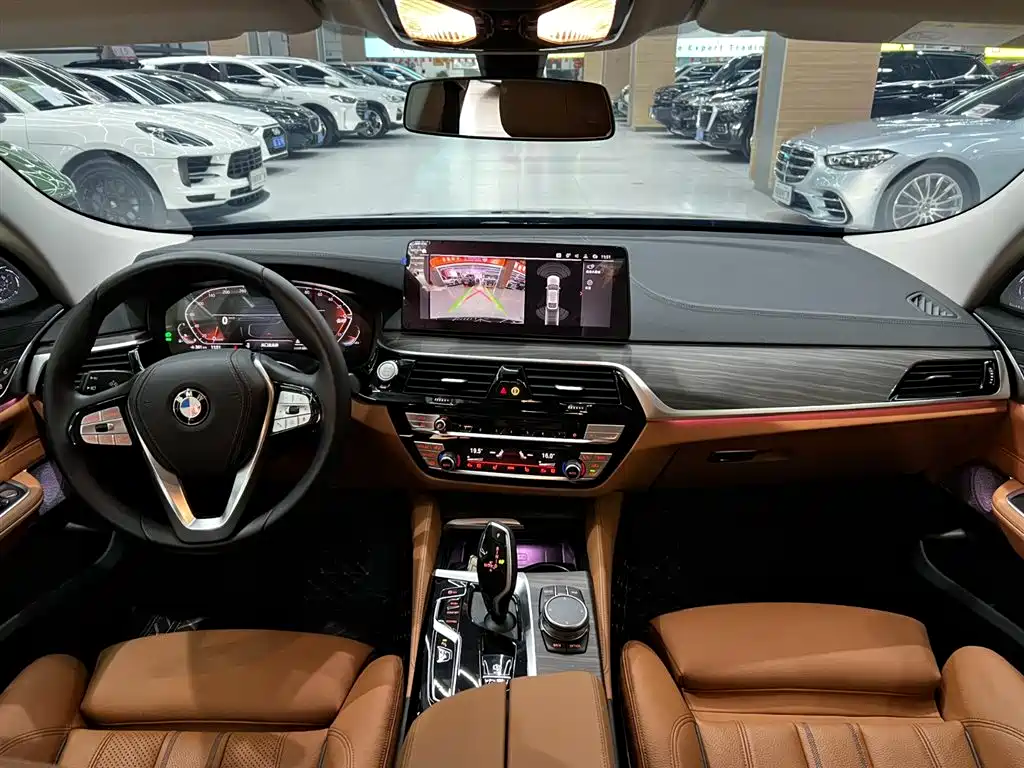 BMW 6 Series GT 2024 — фото 6