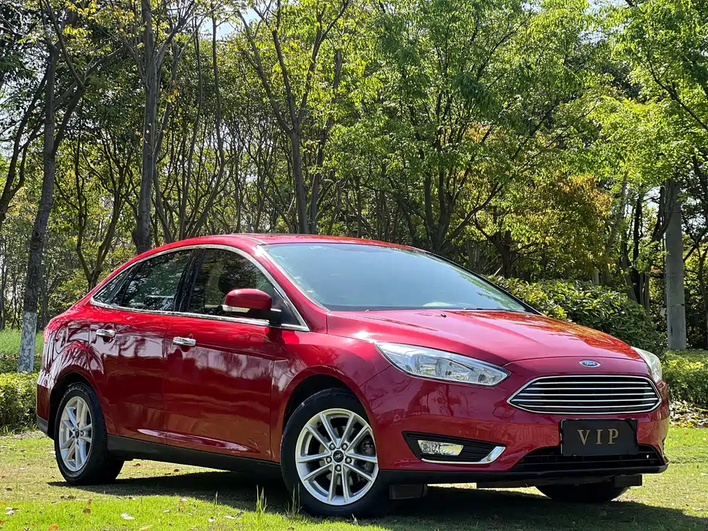 Ford Focus 2016 — фото 14
