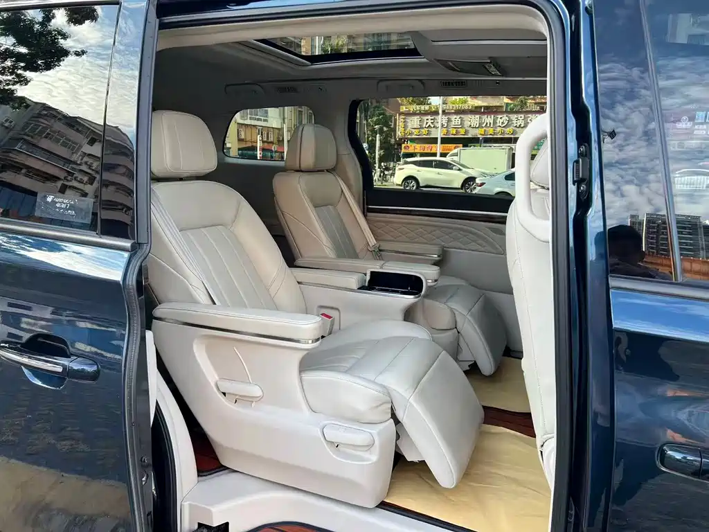 GAC Motor Trumpchi M8 2019 — фото 11