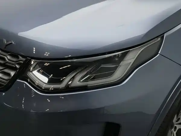 Land Rover Discovery Sport 2021