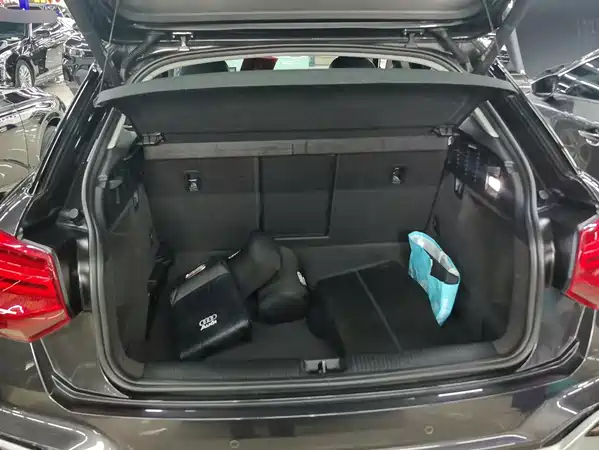 Audi Q2L 2022