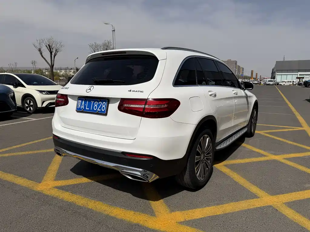 Mercedes-Benz GLC 2016 — фото 7