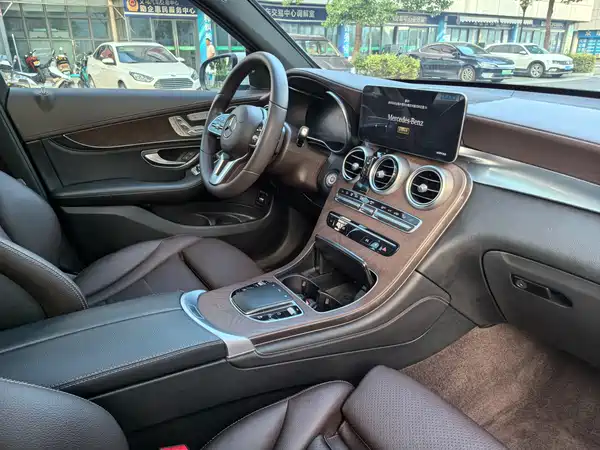 Mercedes-Benz GLC 2020
