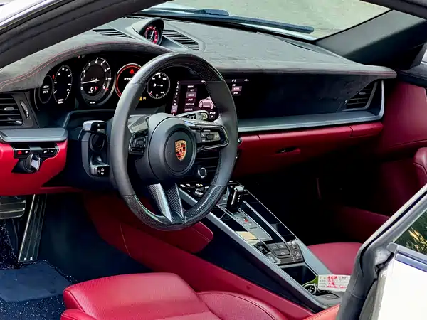 Porsche 911 2020