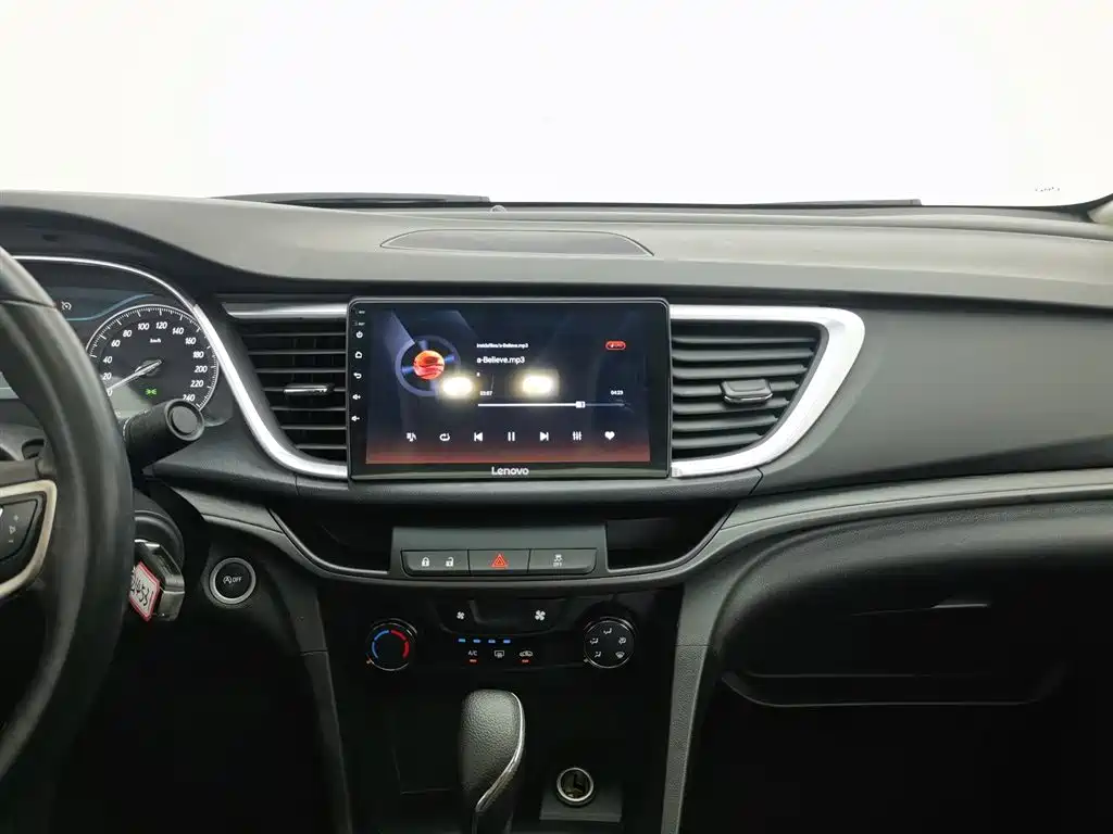 Buick Excelle 2018 — фото 12