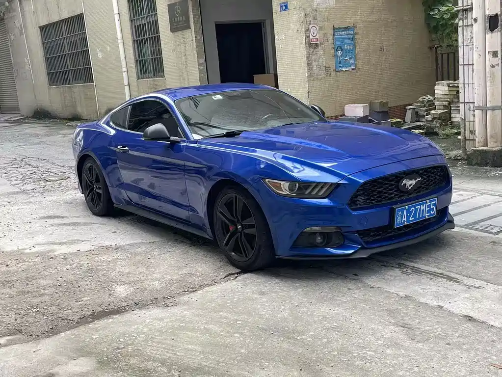 Ford Mustang 2017 — фото 1